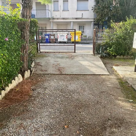 Citta Giardino Parking * 그라도